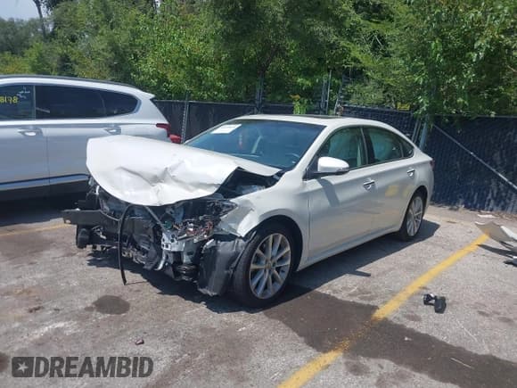 ✅ 2013 Toyota Avalon XLE • VIN: 4T1BK1EB6DU040483 • Lot: 40130855. Listed on IAAI with 42,617 mi. Free auction sales archive from the USA and detailed vehicle history report at DreamBid. Image 2.