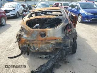 ✅ 2014 Hyundai Veloster • VIN: KMHTC6AD1EU216721 • Lot: 72000884. Wystawiony na Copart z przebiegiem Nie podano. Bezpłatny archiwum sprzedaży aukcyjnych z USA i szczegółowy raport historii pojazdu na DreamBid. Zdjęcie 6.