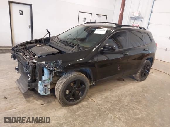 ✅ 2016 Jeep Cherokee Latitude • VIN: 1C4PJMCS6GW214045 • Lot: 42440361. Wystawiony na IAAI z przebiegiem 115 863 mil. Bezpłatny archiwum sprzedaży aukcyjnych z USA i szczegółowy raport historii pojazdu na DreamBid. Zdjęcie 2.