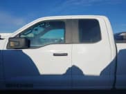 ✅ 2023 Ford F-150 XL • VIN: 1FTEX1CP2PKE67208 • Lot: 43571017. Wystawiony na IAAI z przebiegiem 12 345 mil. Bezpłatny archiwum sprzedaży aukcyjnych z USA i szczegółowy raport historii pojazdu na DreamBid. Zdjęcie 14.