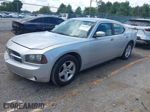 ✅ 2010 Dodge Charger • VIN: 2B3CA4CDXAH271954 • Lot: 43125366. Wystawiony na IAAI z przebiegiem 206 964 mil. Bezpłatny archiwum sprzedaży aukcyjnych z USA i szczegółowy raport historii pojazdu na DreamBid. Zdjęcie 2.