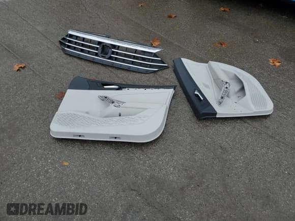 ✅ 2019 Volkswagen Jetta S • VIN: 3VWC57BU9KM227904 • Lot: 90533815. Wystawiony na Copart z przebiegiem 54 811 mil. Bezpłatny archiwum sprzedaży aukcyjnych z USA i szczegółowy raport historii pojazdu na DreamBid. Zdjęcie 12.