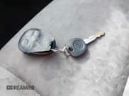 ✅ 2006 Saturn VUE • VIN: 5GZCZ33D76S834426 • Lot: 41994762. Wystawiony na IAAI z przebiegiem 155 382 mil. Bezpłatny archiwum sprzedaży aukcyjnych z USA i szczegółowy raport historii pojazdu na DreamBid. Zdjęcie 11.