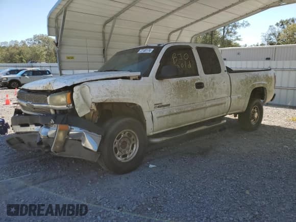 ✅ 2003 Chevrolet Silverado 2500HD LS • VIN: 1GCHC29133E180793 • Лот: 72180174. Опубликован ранее на Copart с пробегом Не указан. Бесплатный доступ к архиву аукционных продаж из США и подробный отчёт об истории автомобиля на DreamBid. Изображение 1.