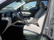 ✅ 2024 Hyundai Tucson Limited • VIN: 5NMJE3DE8RH396687 • Lot: 77101484. Wystawiony na Copart z przebiegiem 2 818 mil. Bezpłatny archiwum sprzedaży aukcyjnych z USA i szczegółowy raport historii pojazdu na DreamBid. Zdjęcie 7.