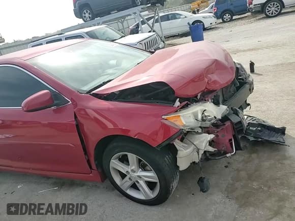 ✅ 2014 Toyota Camry SE • VIN: 4T1BF1FK5EU799842 • Lot: 84640645. Listed on Copart with 130,124 mi. Free auction sales archive from the USA and detailed vehicle history report at DreamBid. Image 14.