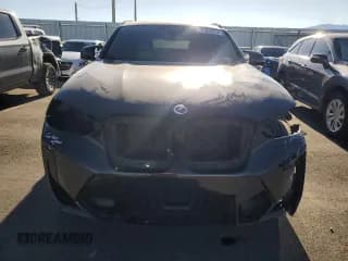 ✅ 2023 BMW X4 M • VIN: 5YM23EC08P9R05401 • Lot: 81049754. Wystawiony na Copart z przebiegiem 21 779 mil. Bezpłatny archiwum sprzedaży aukcyjnych z USA i szczegółowy raport historii pojazdu na DreamBid. Zdjęcie 5.