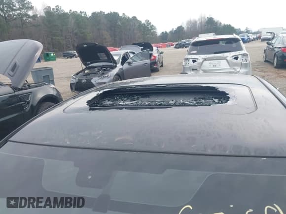 ✅ 2018 Infiniti Q50 Luxe • VIN: JN1EV7AP2JM355468 • Лот: 41783052. Опубликован ранее на IAAI с пробегом 101 486 миль. Бесплатный доступ к архиву аукционных продаж из США и подробный отчёт об истории автомобиля на DreamBid. Изображение 18.