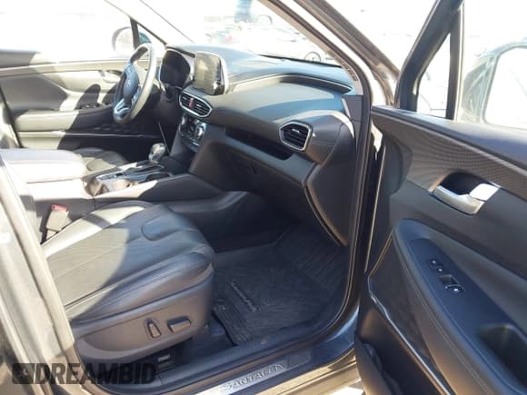 ✅ 2020 Hyundai Santa Fe Limited • VIN: 5NMS5CAD4LH242372 • Lot: 43716846. Wystawiony na IAAI z przebiegiem 36 525 mil. Bezpłatny archiwum sprzedaży aukcyjnych z USA i szczegółowy raport historii pojazdu na DreamBid. Zdjęcie 5.