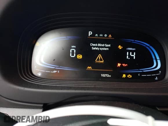 ✅ 2023 Hyundai Venue SEL • VIN: KMHRC8A39PU274401 • Лот: 38358634. Размещён на Copart с пробегом 10 272 миль миль. Получите бесплатный доступ к архиву аукционных продаж из США и посмотрите подробный отчёт об истории автомобиля на DreamBid. Изображение 9.