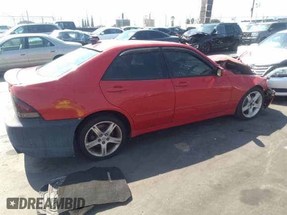 ✅ 2005 Lexus IS 300 • VIN: JTHBD192550098598 • Lot: 31327811. Listed on IAAI with Not provided. Free auction sales archive from the USA and detailed vehicle history report at DreamBid. Image 4.