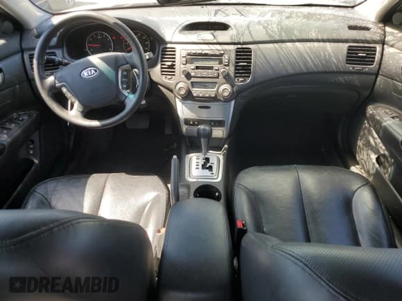 ✅ 2007 Kia Optima LX • VIN: KNAGE123475130838 • Lot: 57870725. Wystawiony na Copart z przebiegiem 160 293 mil. Bezpłatny archiwum sprzedaży aukcyjnych z USA i szczegółowy raport historii pojazdu na DreamBid. Zdjęcie 8.