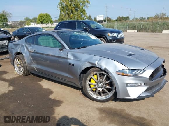 ✅ 2022 Ford Mustang GT Premium • VIN: 1FA6P8CF1N5137713 • Lot: 43262122. Listed on IAAI with 7,552 mi. Free auction sales archive from the USA and detailed vehicle history report at DreamBid. Image 1.