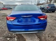 ✅ 2015 Chrysler 200 Limited • VIN: 1C3CCCAB2FN730921 • Lot: 95464875. Wystawiony na Copart z przebiegiem 116 462 mil. Bezpłatny archiwum sprzedaży aukcyjnych z USA i szczegółowy raport historii pojazdu na DreamBid. Zdjęcie 6.