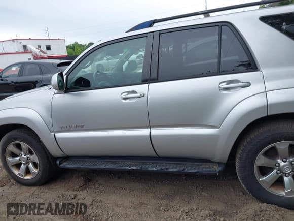 ✅ 2006 Toyota 4Runner Limited • VIN: JTEBU17R368062540 • Lot: 42306120. Listed on IAAI with 226,736 mi. Free auction sales archive from the USA and detailed vehicle history report at DreamBid. Image 14.