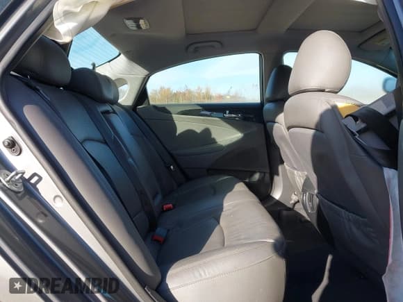 ✅ 2013 Hyundai Sonata Limited • VIN: 5NPEC4AB5DH601370 • Лот: 43695558. Опубликован ранее на IAAI с пробегом 244 518 миль. Бесплатный доступ к архиву аукционных продаж из США и подробный отчёт об истории автомобиля на DreamBid. Изображение 8.