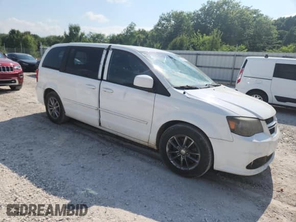 ✅ 2014 Dodge Grand Caravan R/T • VIN: 2C4RDGEG4ER297040 • Lot: 59568595. Listed on Copart with 194,180 mi. Free auction sales archive from the USA and detailed vehicle history report at DreamBid. Image 4.