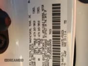 ✅ 2024 Toyota Tundra SR5 • VIN: 5TFLA5DB1RX209450 • Lot: 81627945. Wystawiony na Copart z przebiegiem 9 284 mil. Bezpłatny archiwum sprzedaży aukcyjnych z USA i szczegółowy raport historii pojazdu na DreamBid. Zdjęcie 12.