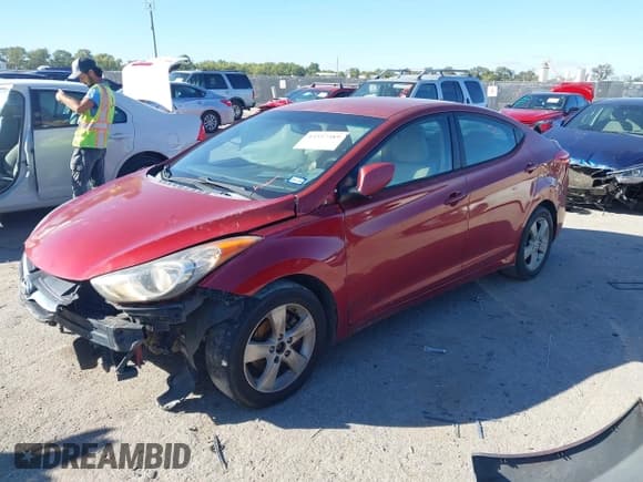 ✅ 2012 Hyundai Elantra GLS • VIN: KMHDH4AE3CU445997 • Лот: 43557389. Опубликован ранее на IAAI с пробегом 141 103 миль. Бесплатный доступ к архиву аукционных продаж из США и подробный отчёт об истории автомобиля на DreamBid. Изображение 2.