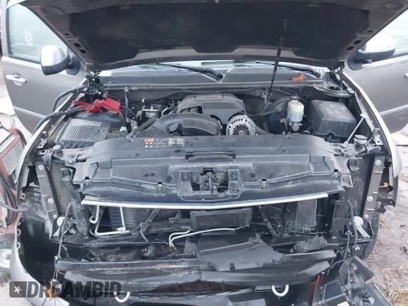 ✅ 2011 Chevrolet Suburban LTZ • VIN: 1GNSKKE33BR401419 • Lot: 38382388. Listed on IAAI with 196,842 mi. Free auction sales archive from the USA and detailed vehicle history report at DreamBid. Image 10.