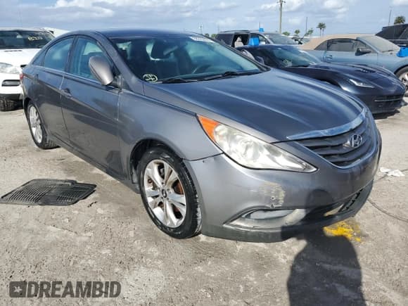 ✅ 2011 Hyundai Sonata GLS • VIN: 5NPEB4AC1BH070984 • Lot: 68223674. Listed on Copart with 221,361 mi. Free auction sales archive from the USA and detailed vehicle history report at DreamBid. Image 4.