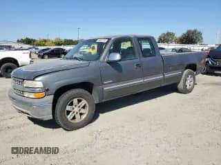 2000 Chevrolet Silverado 1500 LS z VIN 1GCEK19T7YE161088, wystawiony jako Copart lot #80850755 z przebiegiem 216 120 mil mil oraz Czysty tytuł • Clean title. Historia ofert i sprzedaży dostępna na DreamBid. Obrazek 1.