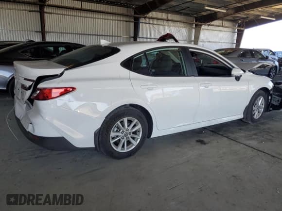 ✅ 2025 Toyota Camry SE • VIN: 4T1DAACK8SU578727 • Lot: 81134635. Listed on Copart with 421 mi. Free auction sales archive from the USA and detailed vehicle history report at DreamBid. Image 3.