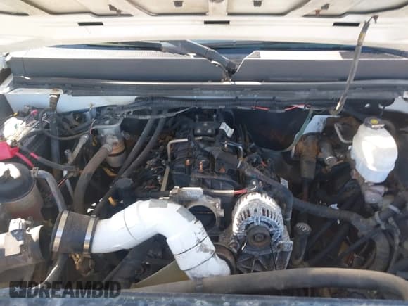 ✅ 2013 GMC Sierra 2500HD SLE • VIN: 1GT120CG1DF213551 • Lot: 43713202. Listed on IAAI with 264,434 mi. Free auction sales archive from the USA and detailed vehicle history report at DreamBid. Image 10.