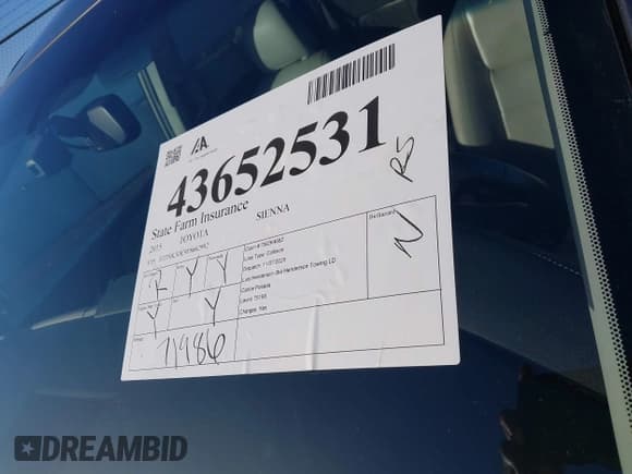 ✅ 2015 Toyota Sienna XLE • VIN: 5TDYK3DC9FS662992 • Лот: 43652531. Опубликован ранее на IAAI с пробегом 71 986 миль. Бесплатный доступ к архиву аукционных продаж из США и подробный отчёт об истории автомобиля на DreamBid. Изображение 17.