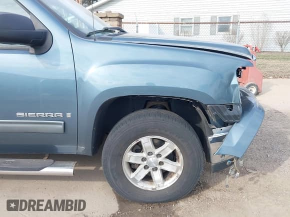 ✅ 2008 GMC Sierra 1500 SLE2 • VIN: 2GTEK190381244041 • Lot: 41785960. Listed on IAAI with 159,028 mi. Free auction sales archive from the USA and detailed vehicle history report at DreamBid. Image 18.