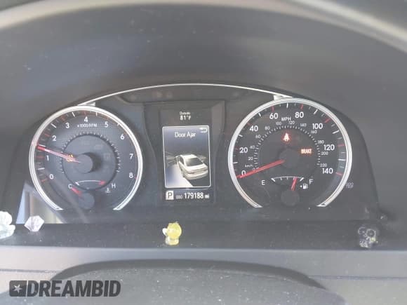 ✅ 2016 Toyota Camry XLE • VIN: 4T1BF1FK5GU197381 • Lot: 43520035. Listed on IAAI with 179,188 mi. Free auction sales archive from the USA and detailed vehicle history report at DreamBid. Image 7.