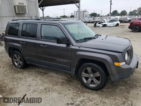 ✅ 2015 Jeep Patriot Latitude • VIN: 1C4NJPFA0FD306175 • Lot: 69238295. Wystawiony na Copart z przebiegiem 175 924 mil. Bezpłatny archiwum sprzedaży aukcyjnych z USA i szczegółowy raport historii pojazdu na DreamBid. Zdjęcie 4.