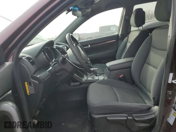 ✅ 2013 Kia Sorento LX • VIN: 5XYKTCA66DG354903 • Lot: 48539115. Listed on Copart with 93,699 mi. Free auction sales archive from the USA and detailed vehicle history report at DreamBid. Image 7.