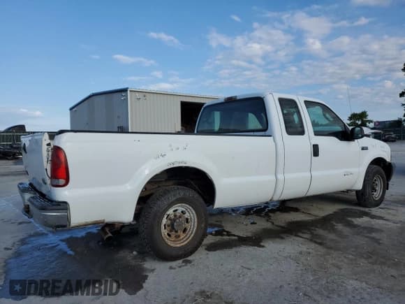 ✅ 2004 Ford F-350 XL • VIN: 1FTSX30L94ED75703 • Lot: 69874815. Listed on Copart with 181,850 mi. Free auction sales archive from the USA and detailed vehicle history report at DreamBid. Image 3.