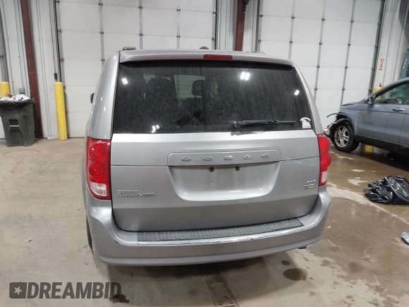 ✅ 2017 Dodge Grand Caravan SXT • VIN: 2C4RDGCG1HR554176 • Lot: 43617027. Wystawiony na IAAI z przebiegiem 217 653 mil. Bezpłatny archiwum sprzedaży aukcyjnych z USA i szczegółowy raport historii pojazdu na DreamBid. Zdjęcie 16.