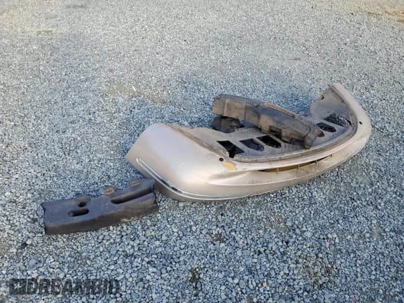 ✅ 1997 Mercury Cougar • VIN: 1MELM6247VH624390 • Lot: 44608505. Wystawiony na Copart z przebiegiem 252 754 mil. Bezpłatny archiwum sprzedaży aukcyjnych z USA i szczegółowy raport historii pojazdu na DreamBid. Zdjęcie 12.