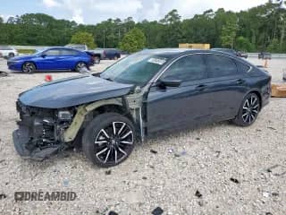 2024 Honda Accord Touring with VIN 1HGCY2F86RA049226, listed as a Copart auction lot 62645815 with 33,923 mi miles and Clean title. Bid and sale history available at DreamBid. Image 1.