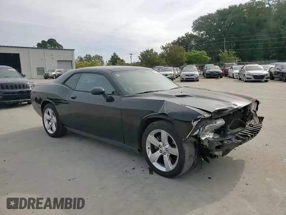 ✅ 2011 Dodge Challenger • VIN: 2B3CJ4DG0BH570315 • Lot: 70276054. Wystawiony na Copart z przebiegiem 181 808 mil. Bezpłatny archiwum sprzedaży aukcyjnych z USA i szczegółowy raport historii pojazdu na DreamBid. Zdjęcie 11.