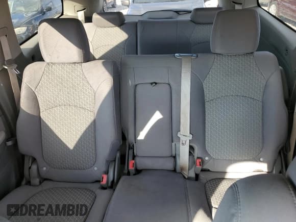 ✅ 2012 Chevrolet Traverse LS • VIN: 1GNKRFED1CJ294544 • Lot: 71978274. Wystawiony na Copart z przebiegiem 169 888 mil. Bezpłatny archiwum sprzedaży aukcyjnych z USA i szczegółowy raport historii pojazdu na DreamBid. Zdjęcie 10.