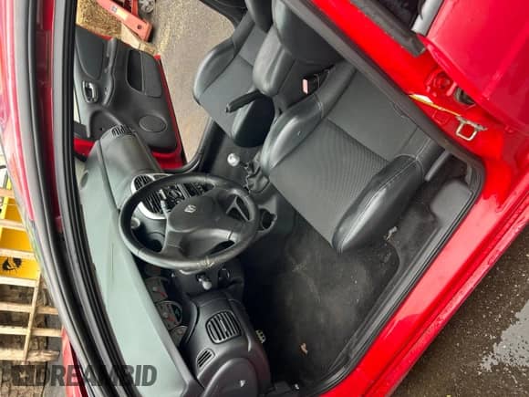 2005 Dodge Neon SRT-4 z VIN 1B3ES66S15D187746, wystawiony jako Copart lot #57909275 z przebiegiem 63 606 mil mil oraz Czysty tytuł • Clean title. Historia ofert i sprzedaży dostępna na DreamBid. Obrazek 5.