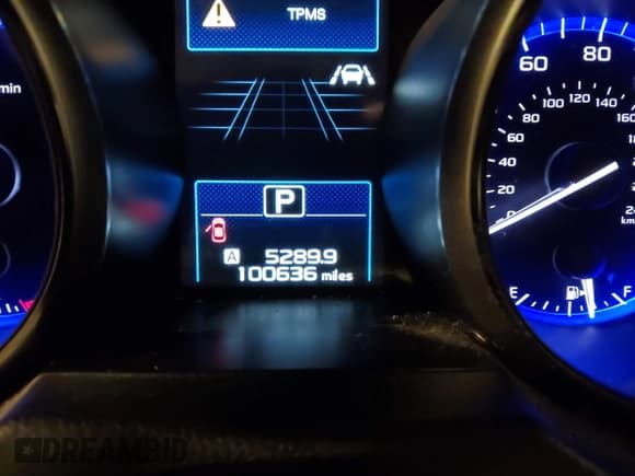 ✅ 2018 Subaru Outback Premium • VIN: 4S4BSAFC2J3272796 • Lot: 43751166. Listed on IAAI with 100,636 mi. Free auction sales archive from the USA and detailed vehicle history report at DreamBid. Image 16.