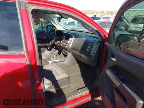 ✅ 2016 Chevrolet Colorado 2WD LT • VIN: 1GCHSCE30G1382827 • Lot: 43643903. Listed on IAAI with 76,773 mi. Free auction sales archive from the USA and detailed vehicle history report at DreamBid. Image 5.