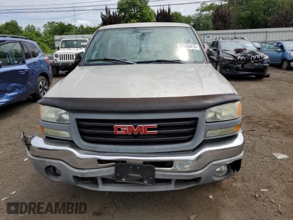 ✅ 2004 GMC Sierra 1500 SLE • VIN: 1GTEK14T84E311422 • Лот: 60806415. Опубликован ранее на Copart с пробегом 238 024 миль. Бесплатный доступ к архиву аукционных продаж из США и подробный отчёт об истории автомобиля на DreamBid. Изображение 5.