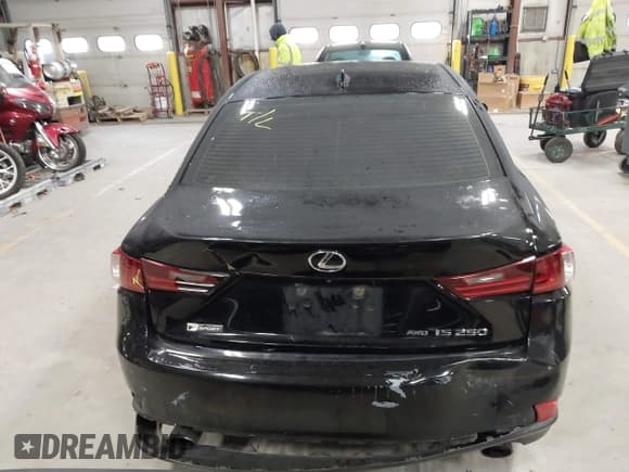 ✅ 2015 Lexus IS 250 • VIN: JTHCF1D25F5021630 • Lot: 43680367. Wystawiony na IAAI z przebiegiem 185 131 mil. Bezpłatny archiwum sprzedaży aukcyjnych z USA i szczegółowy raport historii pojazdu na DreamBid. Zdjęcie 16.