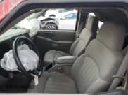 ✅ 2004 Chevrolet Blazer LS • VIN: 1GNDT13X64K117445 • Lot: 44442295. Wystawiony na Copart z przebiegiem Nie podano. Bezpłatny archiwum sprzedaży aukcyjnych z USA i szczegółowy raport historii pojazdu na DreamBid. Zdjęcie 7.