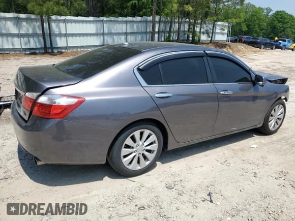 ✅ 2015 Honda Accord EX-L • VIN: 1HGCR2F88FA097268 • Lot: 55298235. Listed on Copart with 57,644 mi. Free auction sales archive from the USA and detailed vehicle history report at DreamBid. Image 3.