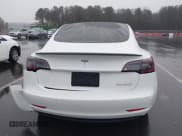 ✅ 2019 Tesla Model 3 Long Range • VIN: 5YJ3E1EB0KF487607 • Lot: 43742331. Wystawiony na IAAI z przebiegiem 65 449 mil. Bezpłatny archiwum sprzedaży aukcyjnych z USA i szczegółowy raport historii pojazdu na DreamBid. Zdjęcie 16.