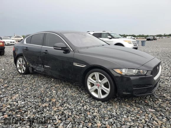 ✅ 2019 Jaguar XE 25t Premium • VIN: SAJAD4FX1KCP53608 • Лот: 59365945. Опубликован ранее на Copart с пробегом 76 204 миль. Бесплатный доступ к архиву аукционных продаж из США и подробный отчёт об истории автомобиля на DreamBid. Изображение 4.