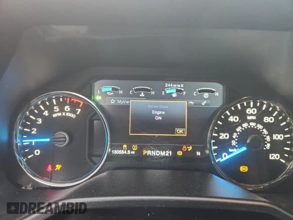 ✅ 2016 Ford F-150 XLT • VIN: 1FTEW1EP6GKF05099 • Lot: 86190415. Listed on Copart with 130,554 mi. Free auction sales archive from the USA and detailed vehicle history report at DreamBid. Image 9.