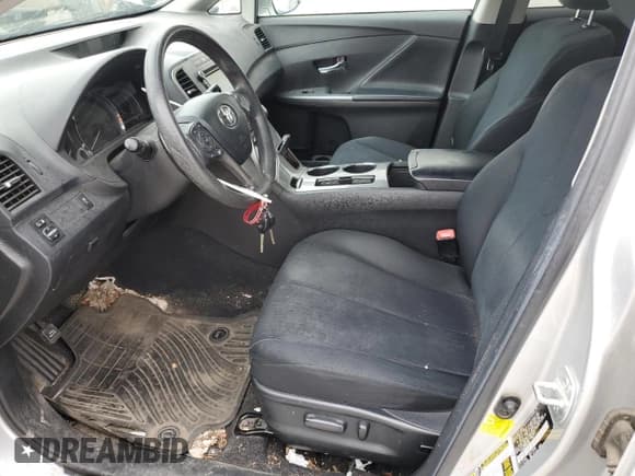 ✅ 2013 Toyota Venza LE • VIN: 4T3BA3BBXDU042022 • Lot: 57340495. Listed on Copart with 174,564 mi. Free auction sales archive from the USA and detailed vehicle history report at DreamBid. Image 7.